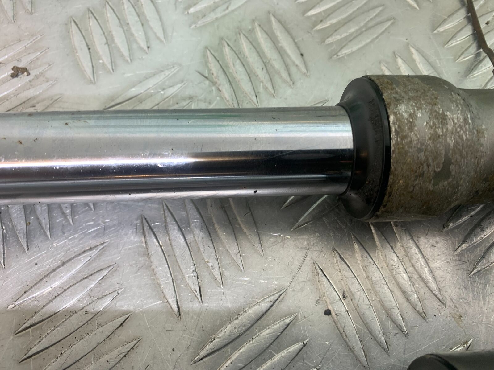 LEXMOTO MATADOR 125 JJ125T-17 FORKS (CMB1115)