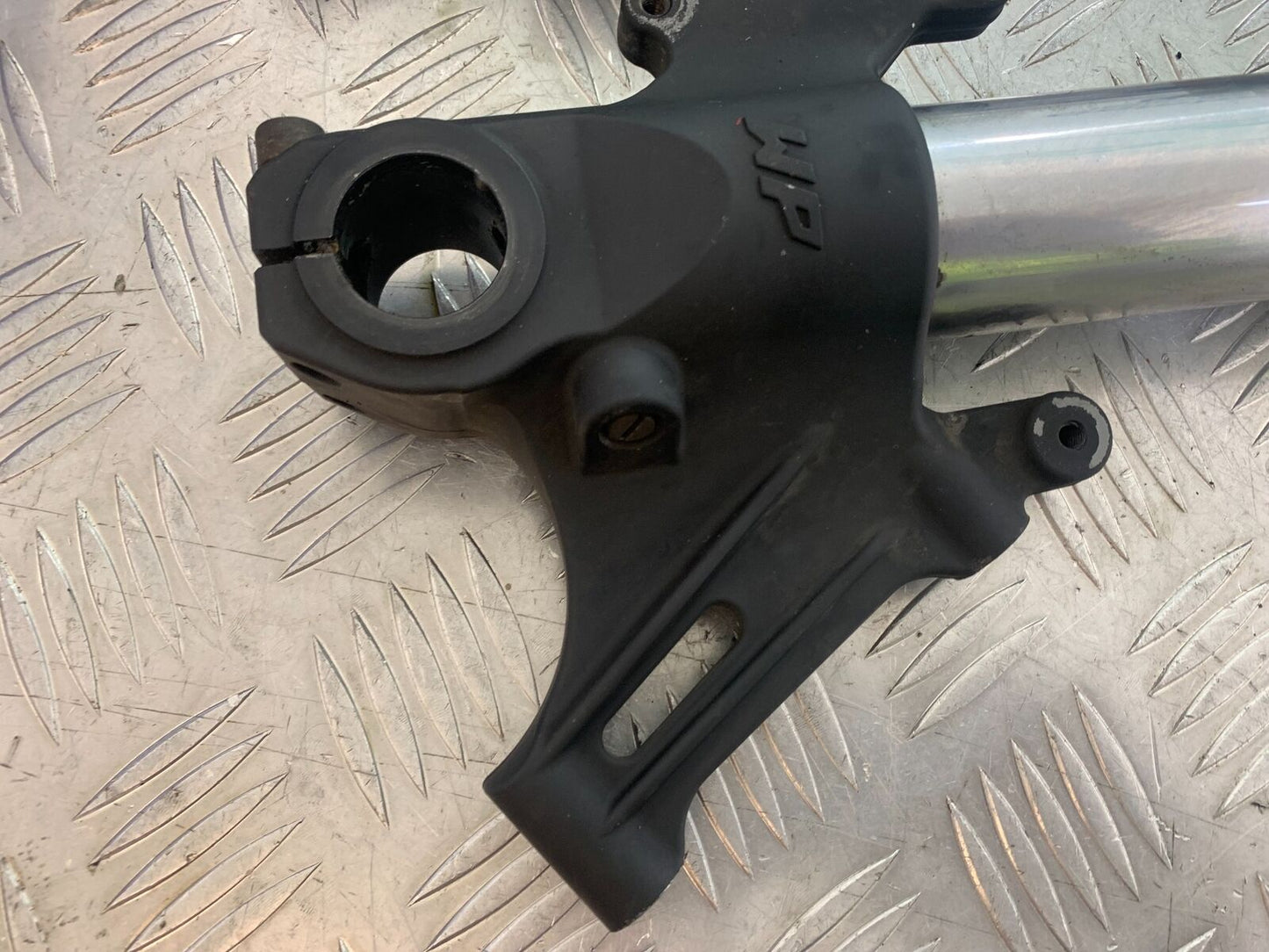 KTM 990 SUPERMOTO T FORKS  YEAR 2010-2011  (CMB1127)