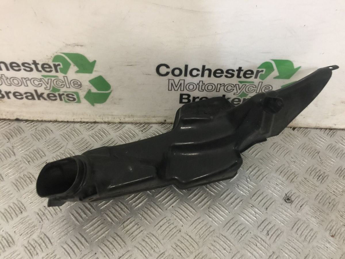 SUZUKI GSXR750 GSXR 750 K8 K9 L0 LEFT AIRTUBE  YEAR 2009 (STOCK 851)
