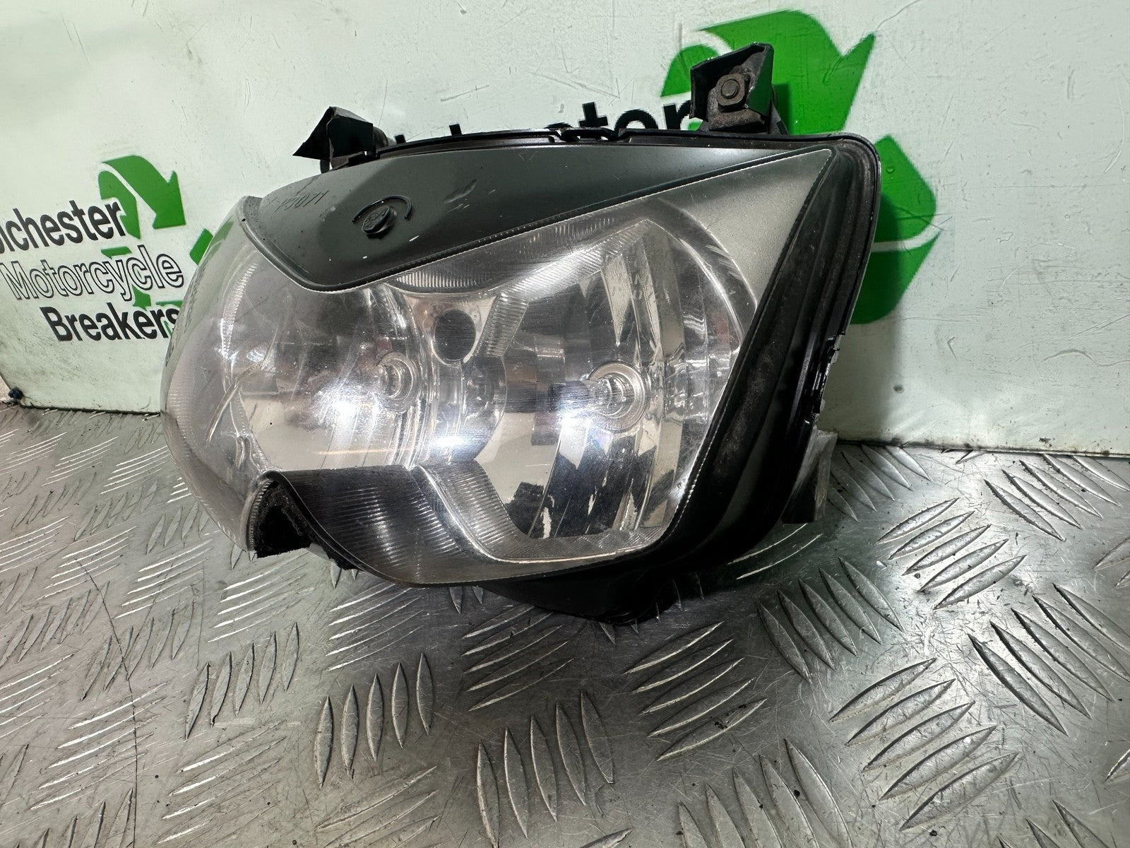 KAWASAKI ER6 F ER6F HEADLIGHT HEADLAMP YEAR 2005-2008 (CMB1178)