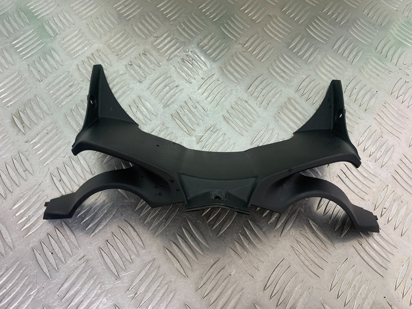 HONDA CBR1000 rr FIREBLADE LOWER TOP FAIRING INFILL PANEL  2008-2011 (CMB1037)