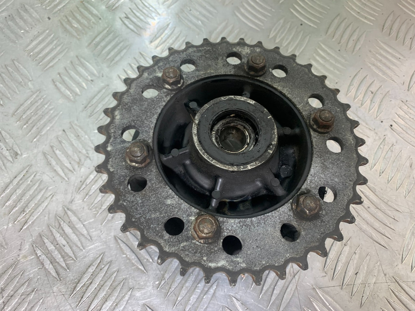 KAWASAKI ZX6R ZX6 F SPROCKET CARRIER   YEAR 1995-1997 (CMB1169)
