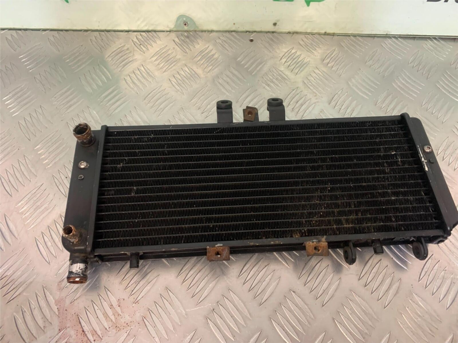TRIUMPH 885 TIGER RADIATOR  YEAR 2000