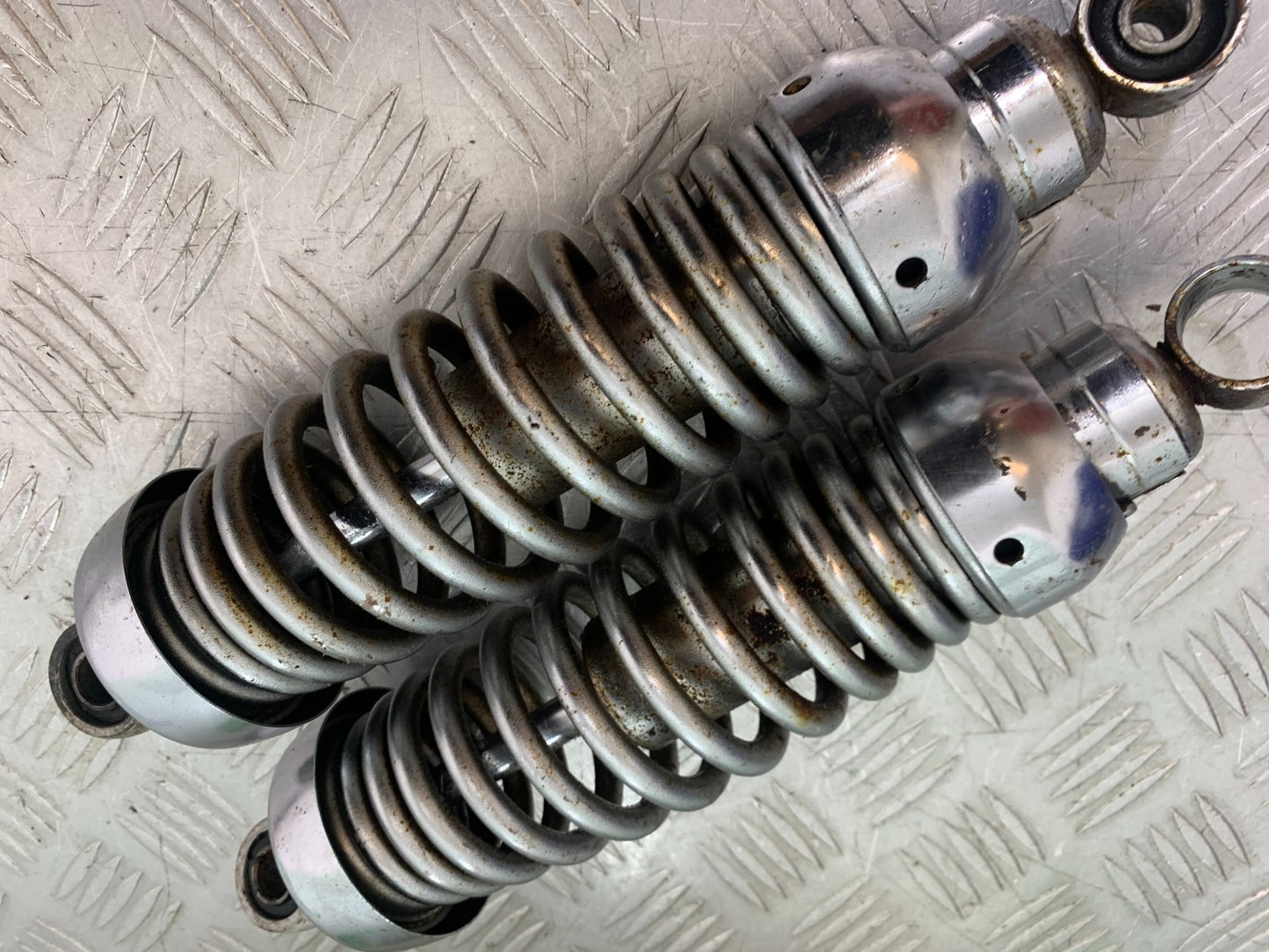 YAMAHA XV1100 XV 1100 VIRAGO REAR SHOCKS  1990-1999 (CMB1243)