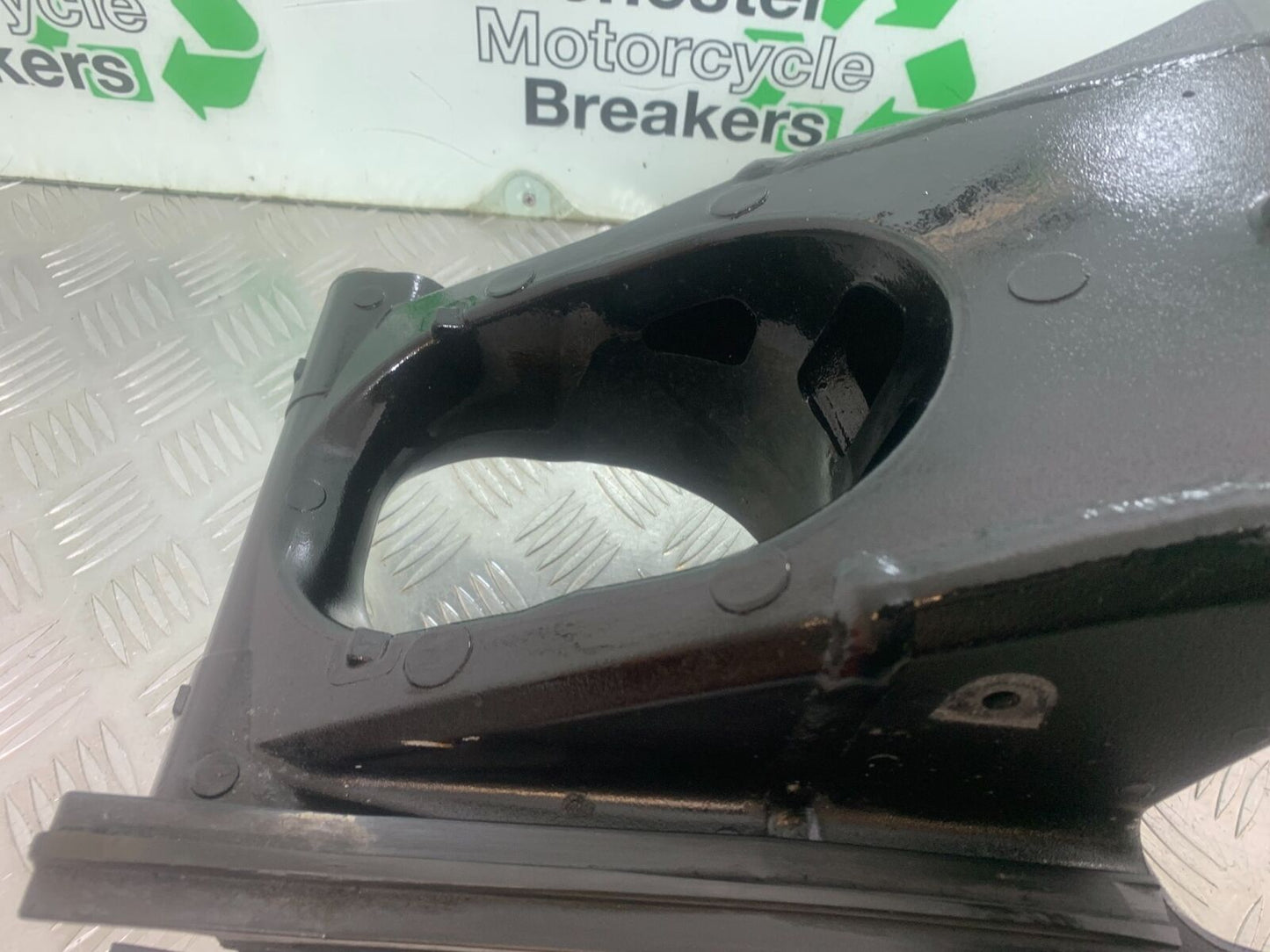 SUZUKI GSXR1000 GSXR 1000 SWINGARM 2009-2016 (CMB1049)