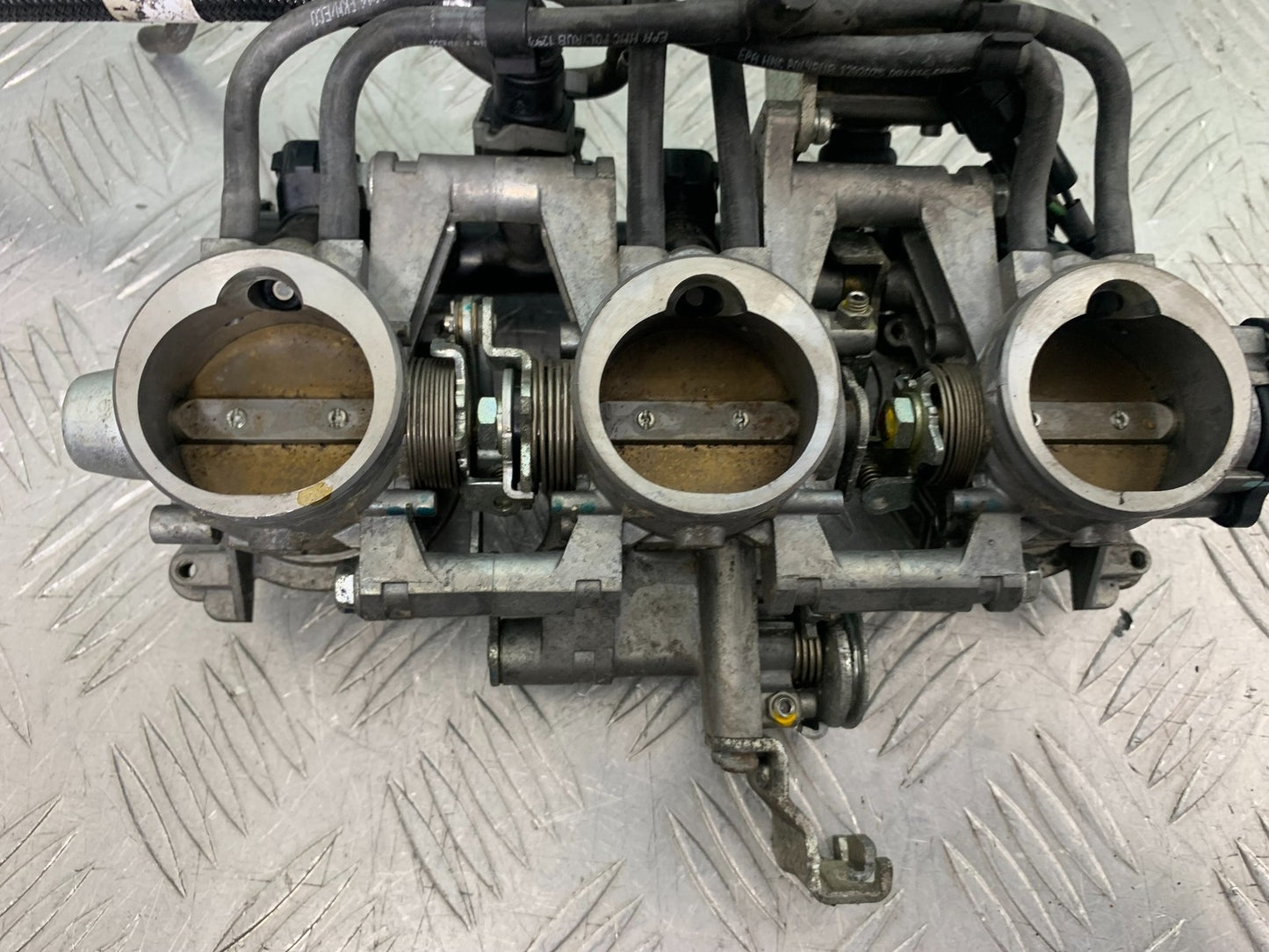 TRIUMPH 675 STREET TRIPLE RX THROTTLE BODIES 2015- 2017 (CMB1299)