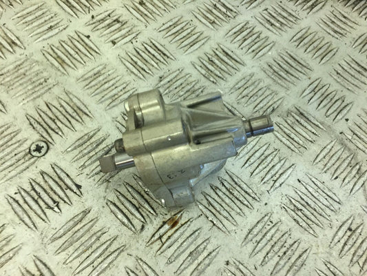 HONDA CB400 CB 400 SUPER FOUR OIL PUMP YEAR 1996 (STOCK 579)