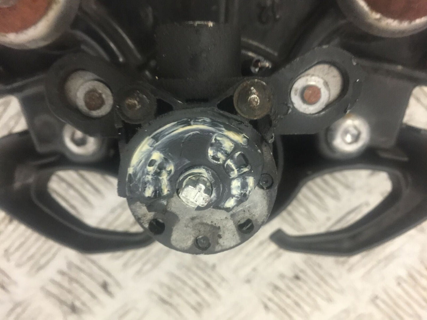 TRIUMPH TROPHY 1215 SE ECU LOCKS KEY  2012-2017 (STOCK 534)