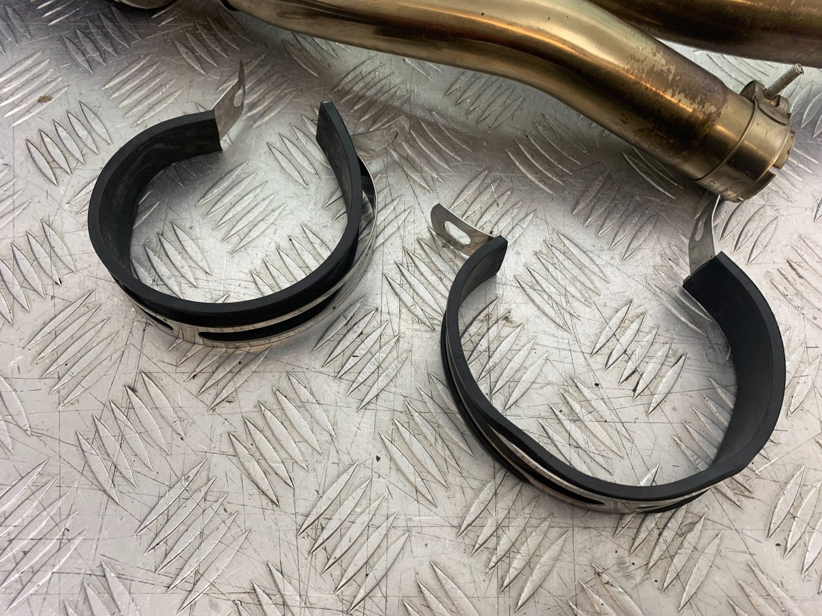 YAMAHA YZF R1 4C8 DELKEVIC CARBON SILENCERS & LINK PIPE  YEAR 2007-08 (CMB1237)