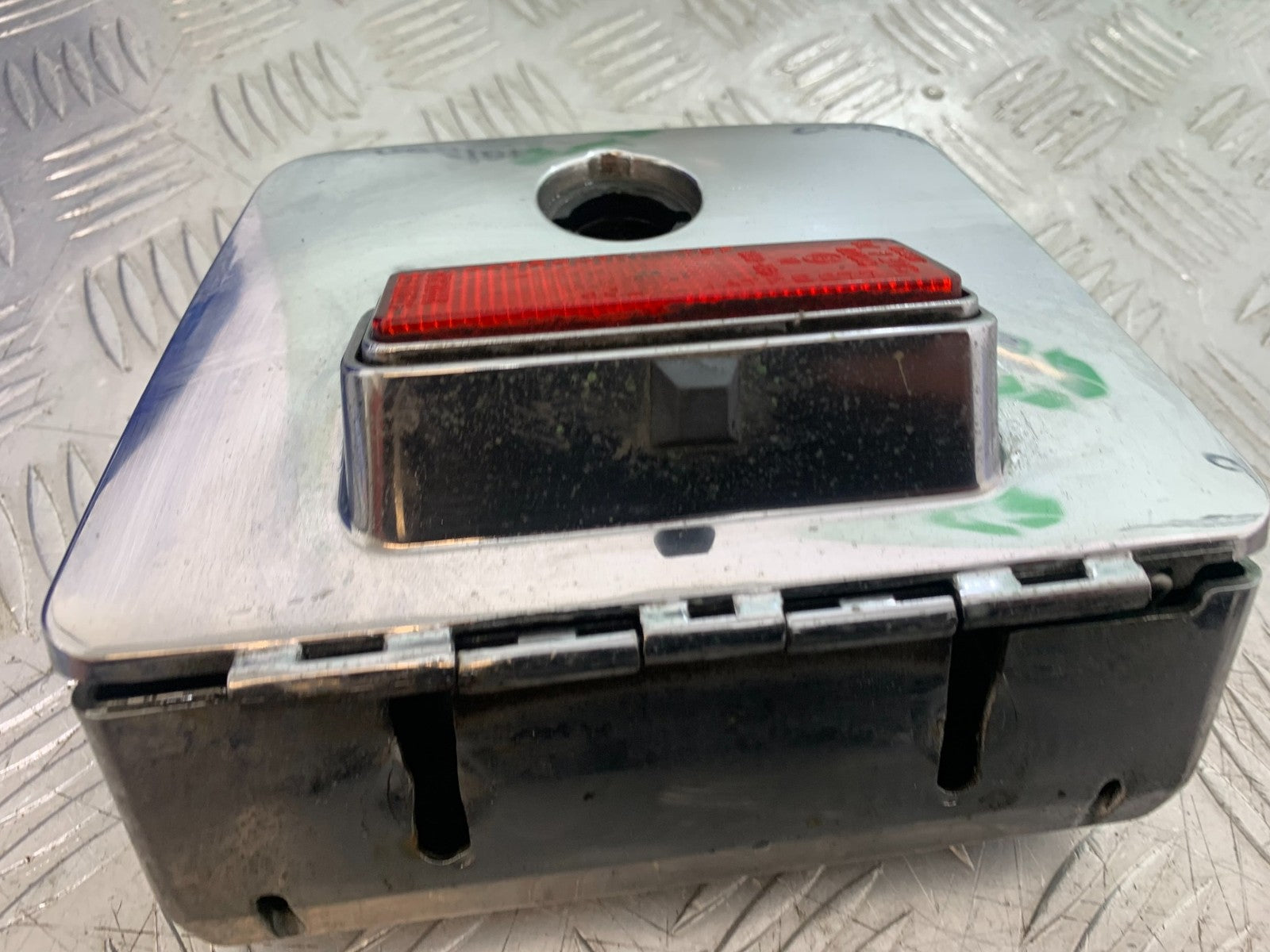 YAMAHA XV1100 XV 1100 VIRAGO TOOL BOX 1990-1999 (CMB1243)