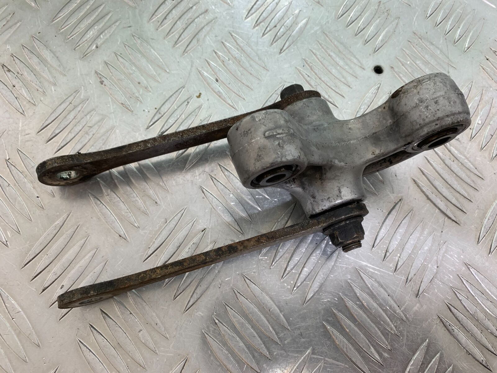 SUZUKI SV650 SV 650 REAR SHOCK LINKAGE   YEAR 2003-2006 (CMB1024)