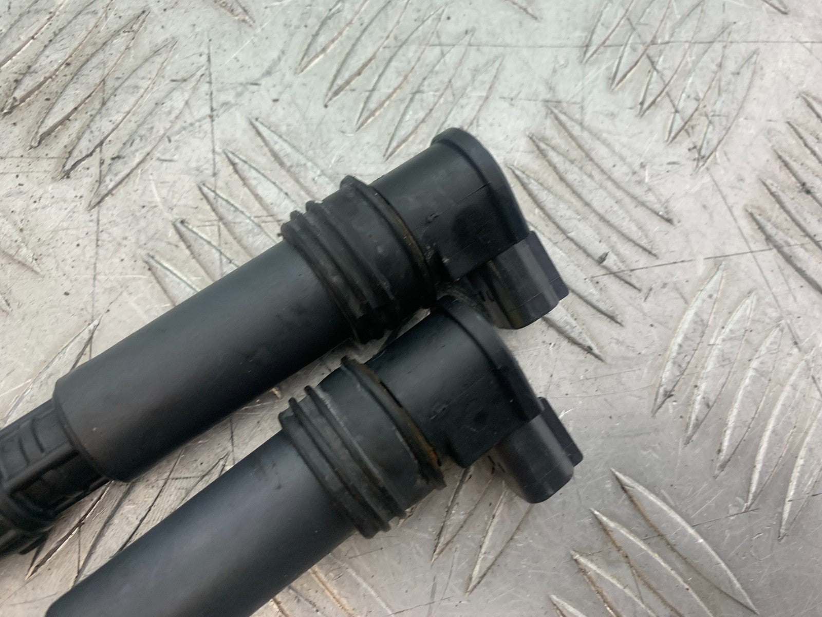 TRIUMPH 955i SPRINT ST 2 X COILS   1999-2004 (CMB1176)