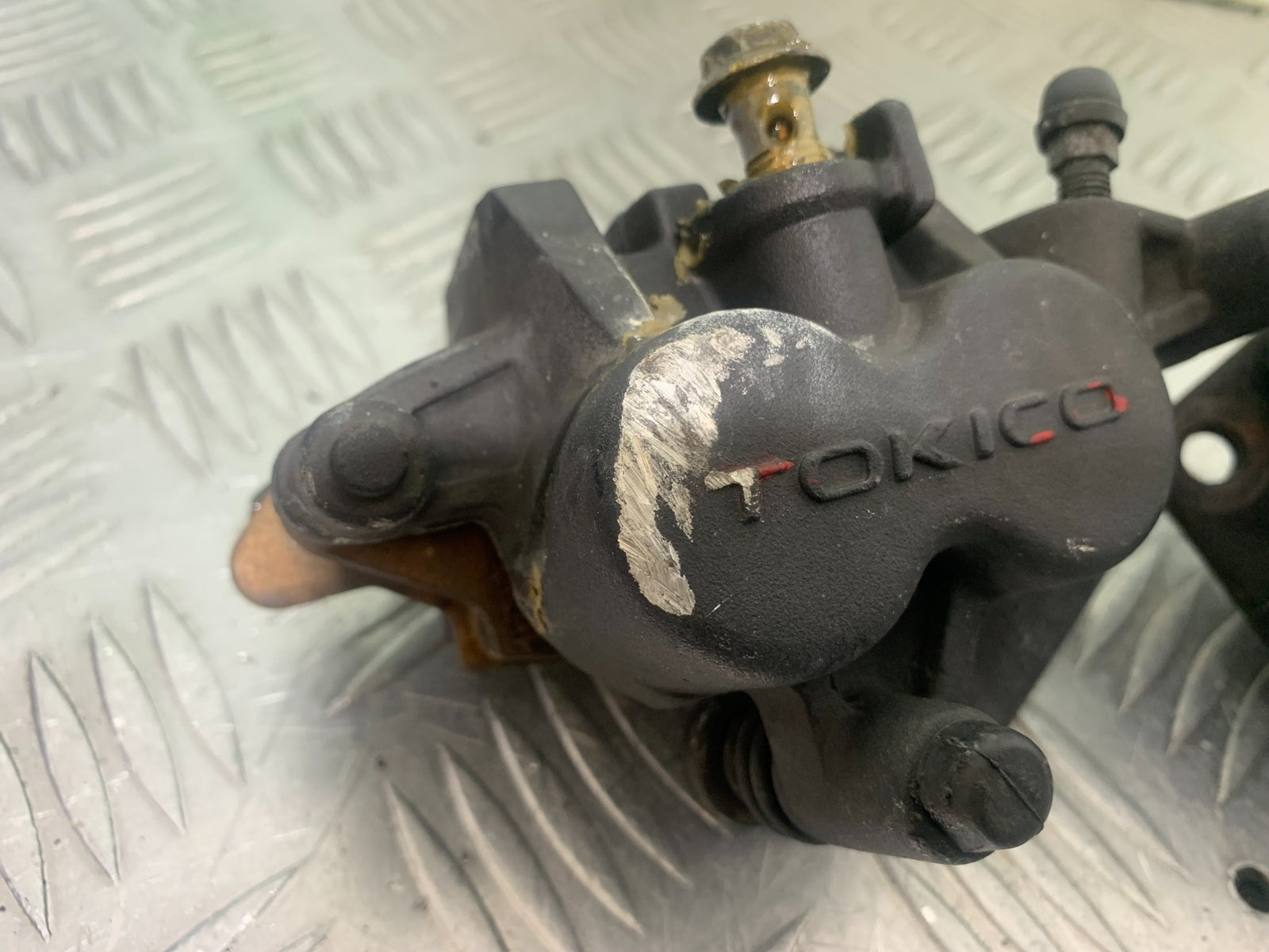 SUZUKI SV650 SV 650 mk1 FRONT BRAKE CALIPERS   YEAR 1999-2002 (CMB1160)