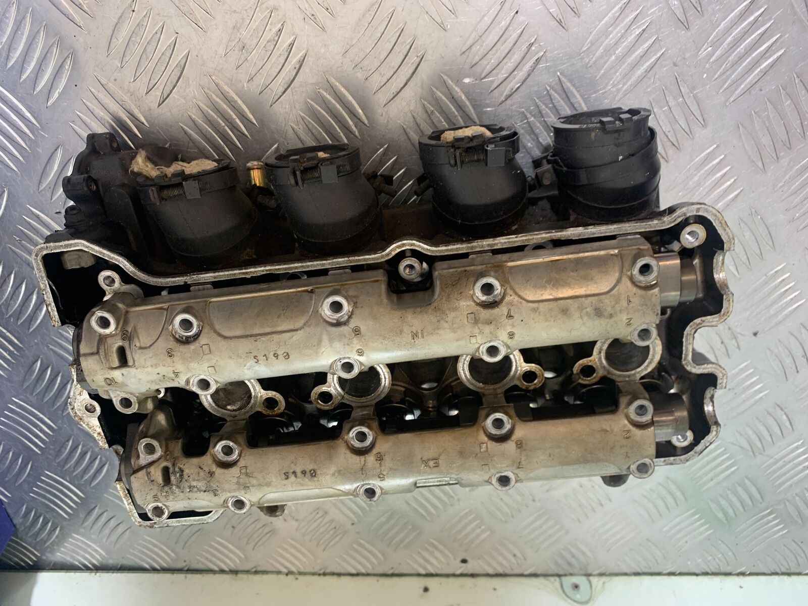 HONDA CBF600 CBF 600 CYLINDER HEAD YEAR 2004 -07  (STOCK 965)