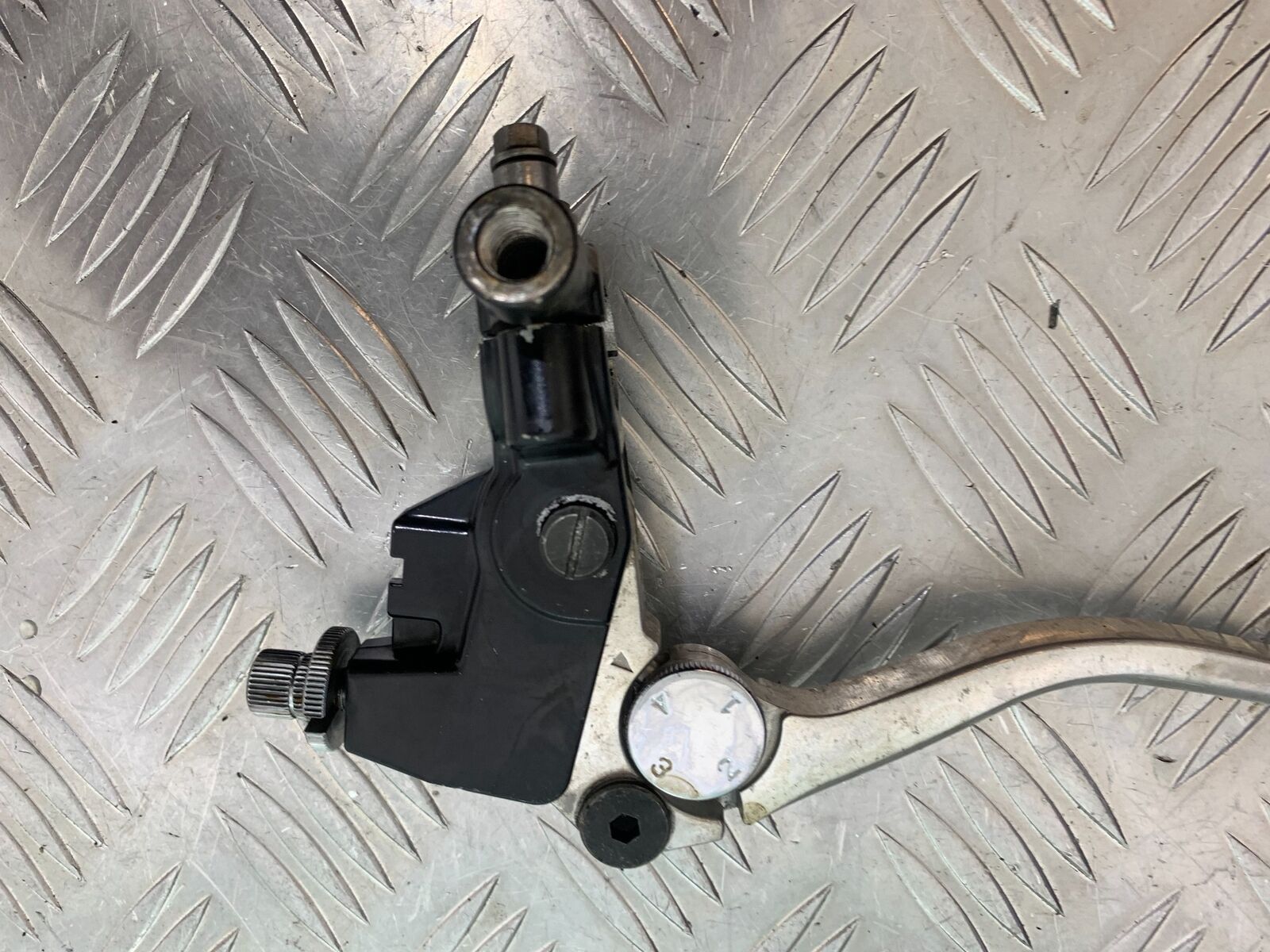 TRIUMPH TIGER 800 XC REAR FOOTPEGS YEAR 2011-2014 (CMB1022)