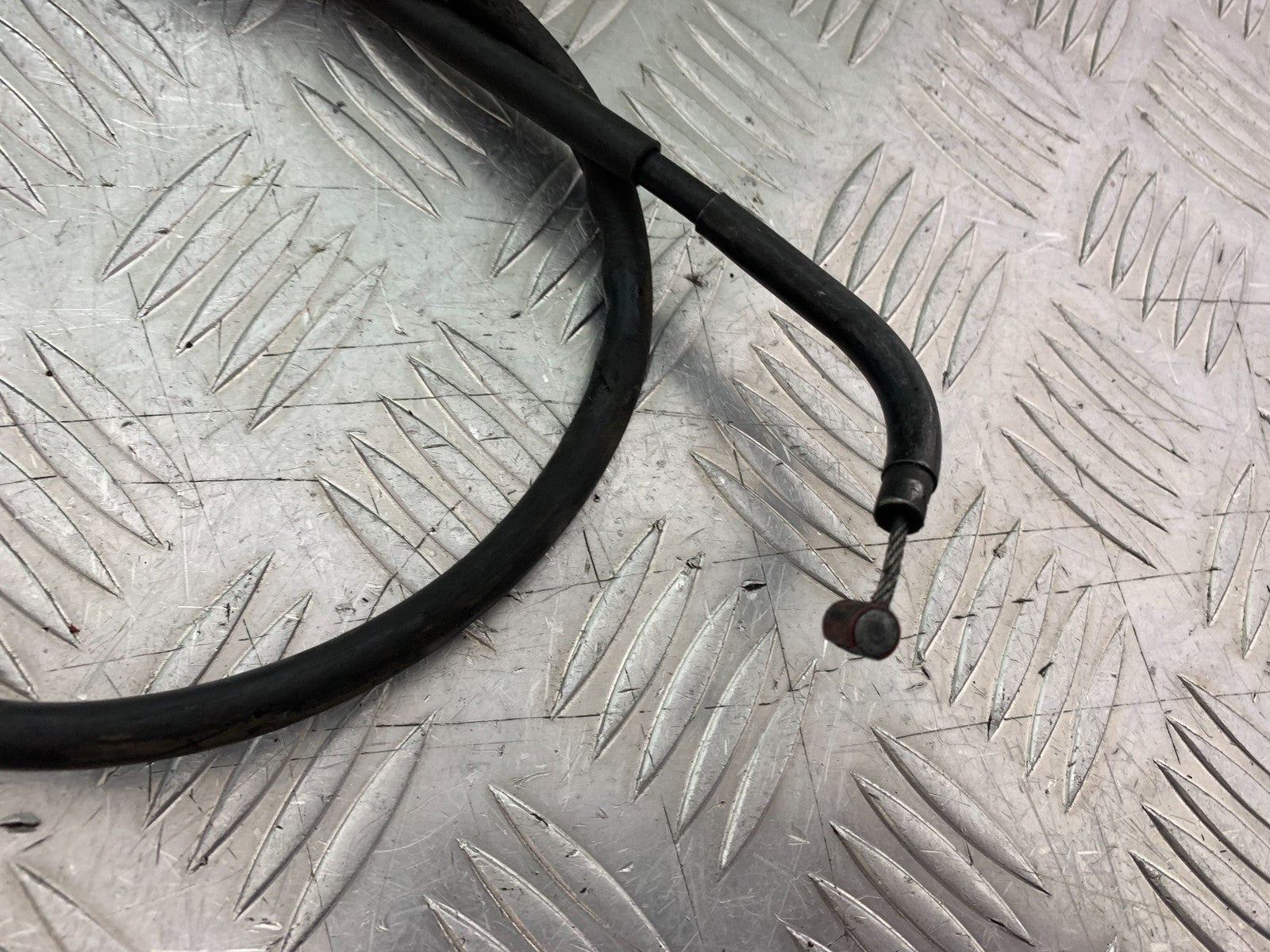 TRIUMPH 955i DAYTONA CLUTCH CABLE YEAR 2002-2006 (CMB1229)