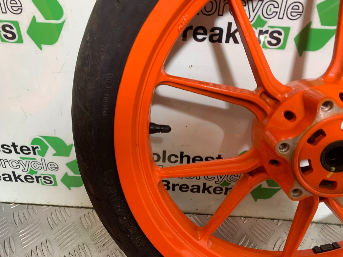 KTM DUKE 390 FRONT WHEEL YEAR 2017- 2023 (CMB1314)