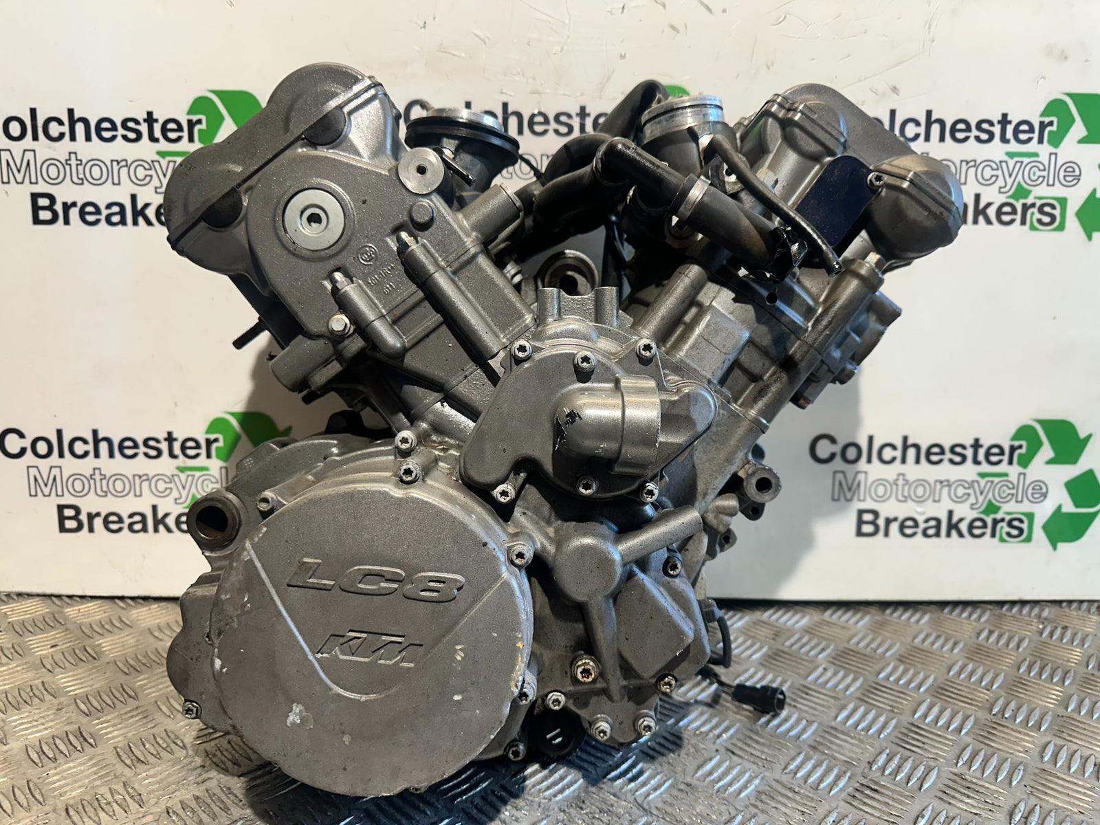 KTM 990 SUPERMOTO T SMT LC8 ENGINE YEAR 2010-2011  (CMB1127)