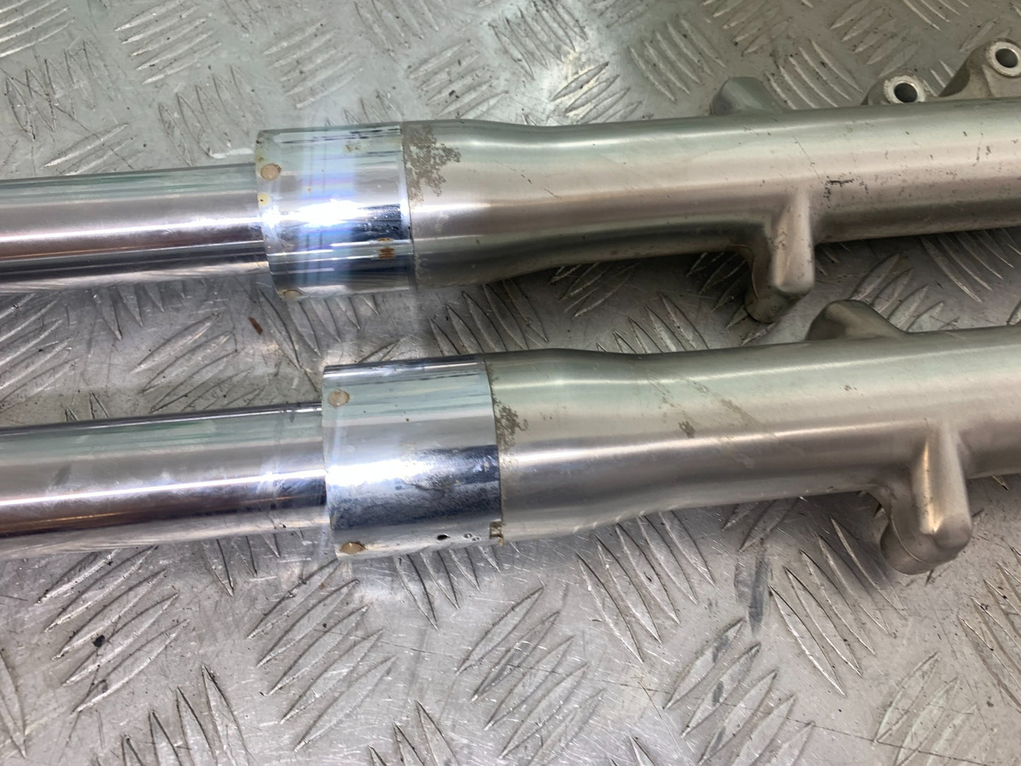 KAWASAKI VN1500 CLASSIC FORKS    YEAR 1999 -2006 (CMB1166)