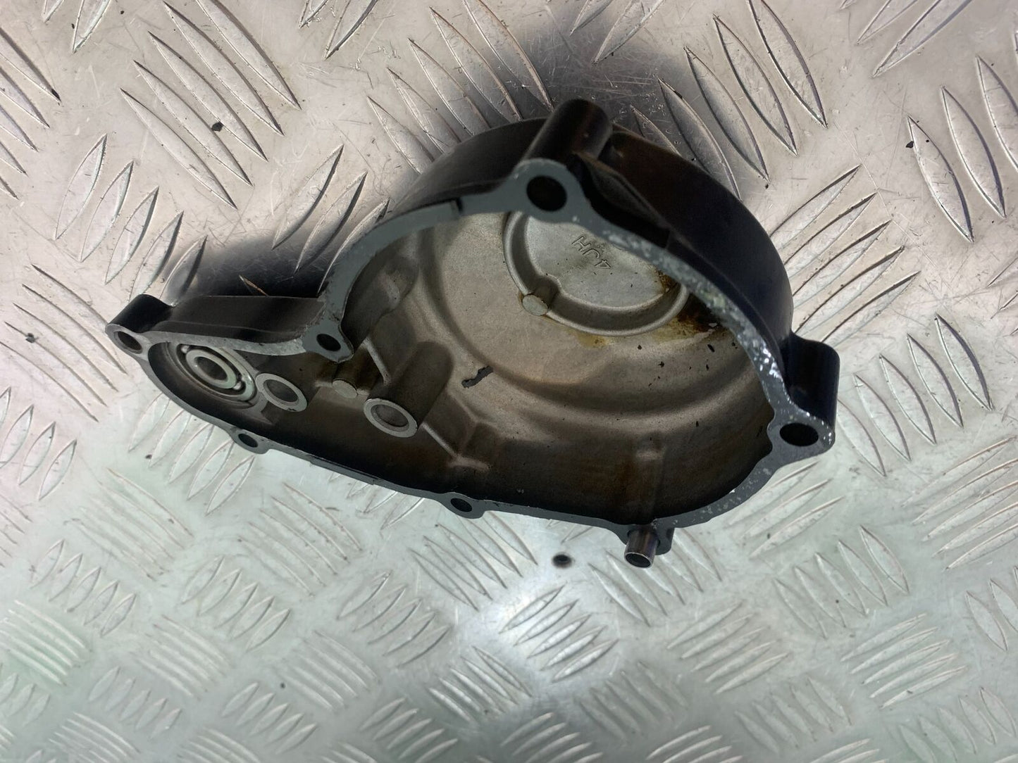 YAMAHA FZS600 FAZER 600 RIGHT ENGINE COVER  YEAR 1998-2001 (STOCK 958)