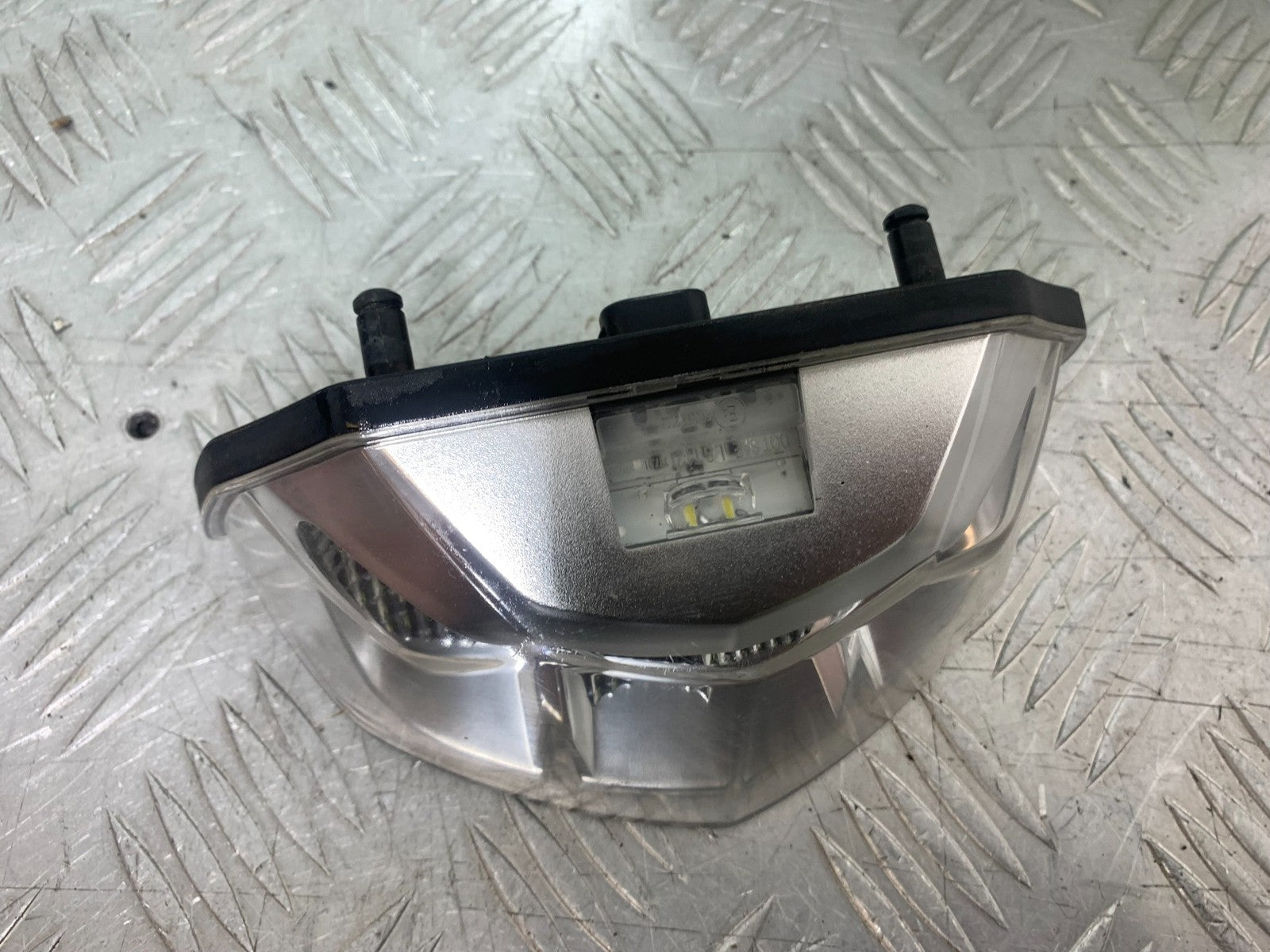 BMW R1200 R 1200 GS REAR LIGHT  YEAR 2013-2016 (CMB1257)