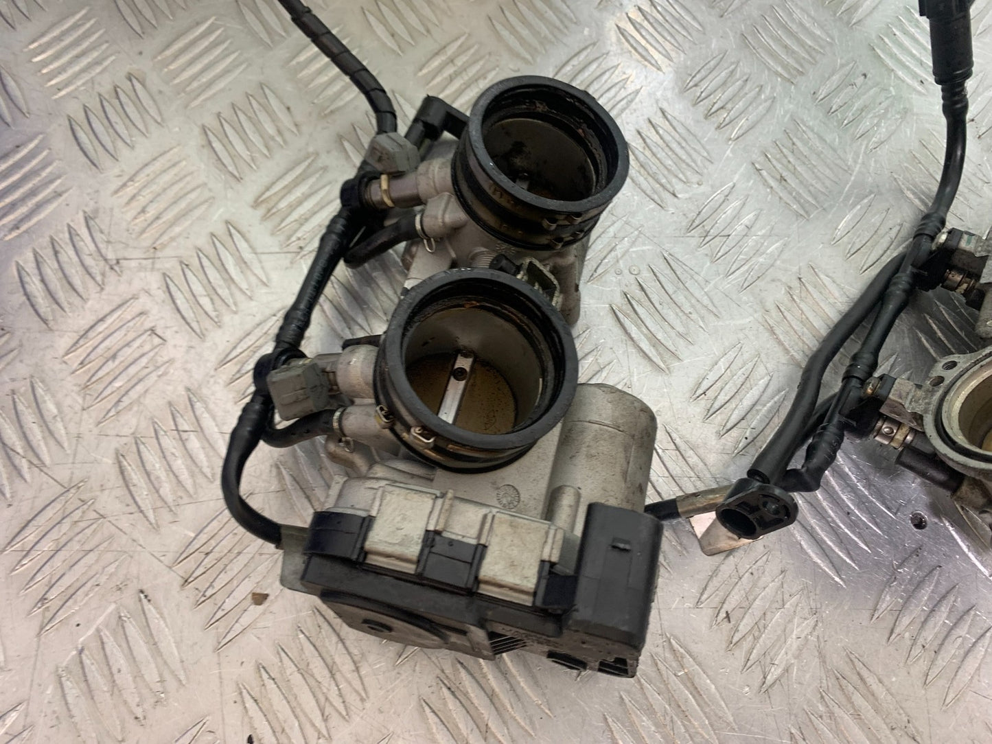 APRILIA TUONO 1000 V4 THROTTLE BODIES   YEAR 2013-2014  (CMB1239)