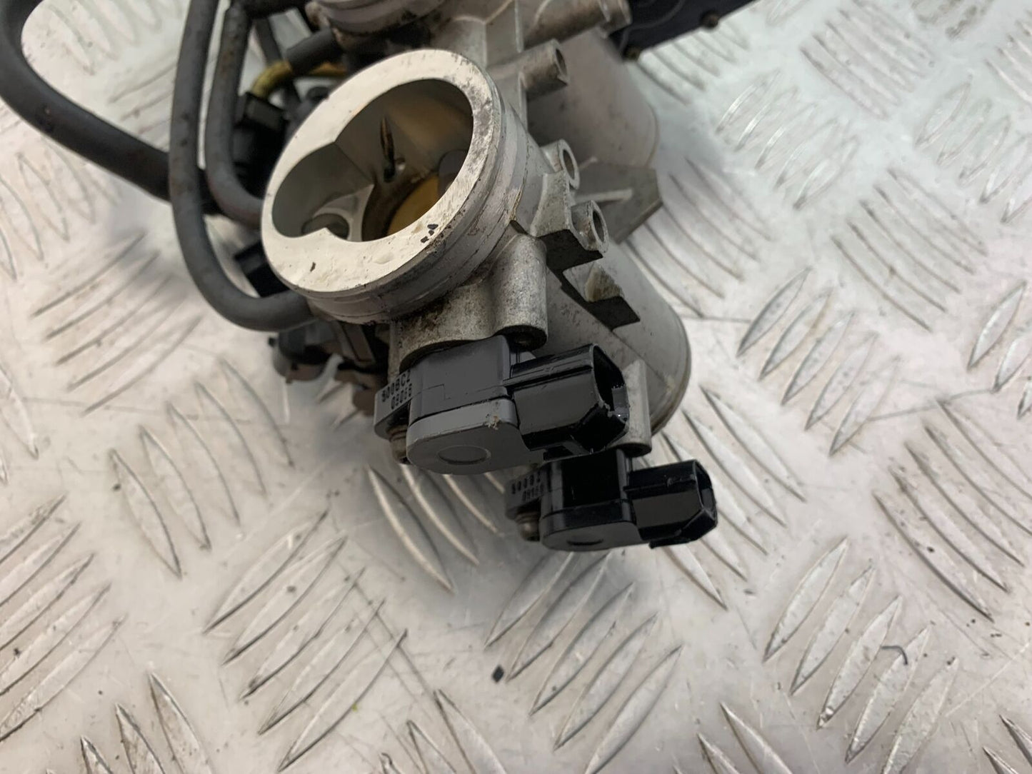 KAWASAKI Z750 Z 750 THROTTLE BODIES  YEAR 2004-2006  (CMB1104)