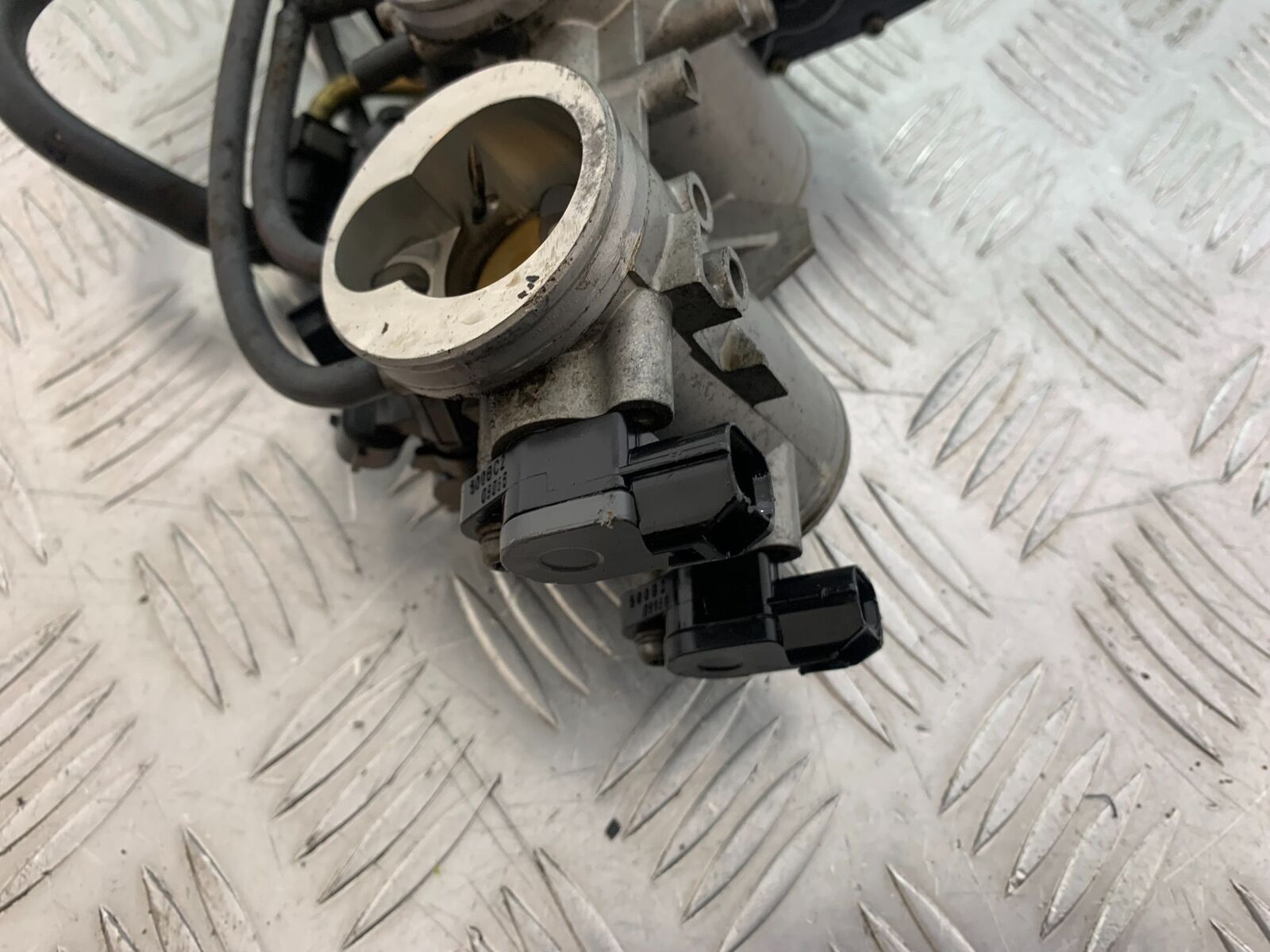 KAWASAKI Z750 Z 750 THROTTLE BODIES  YEAR 2004-2006  (CMB1104)