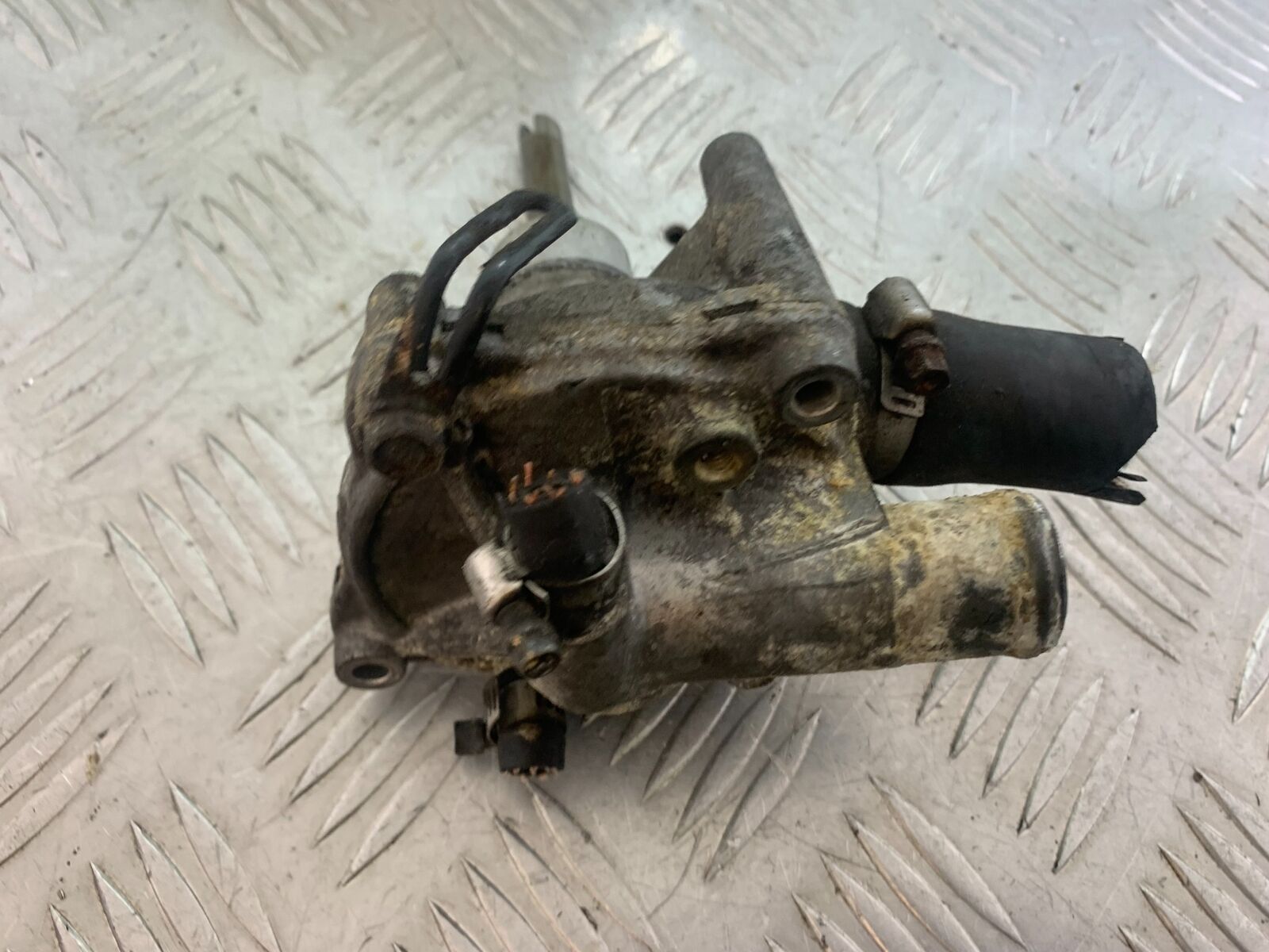 HONDA CB600 CB 600 HORNET WATER PUMP   YEAR 2000 (STOCK 731)