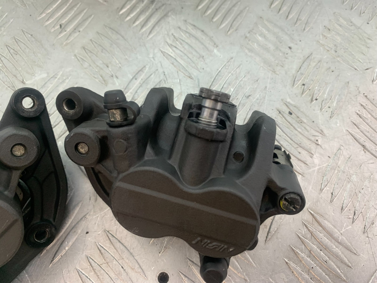 TRIUMPH 675 STREET TRIPLE FRONT CALIPERS    2013-2016 (CMB1186)