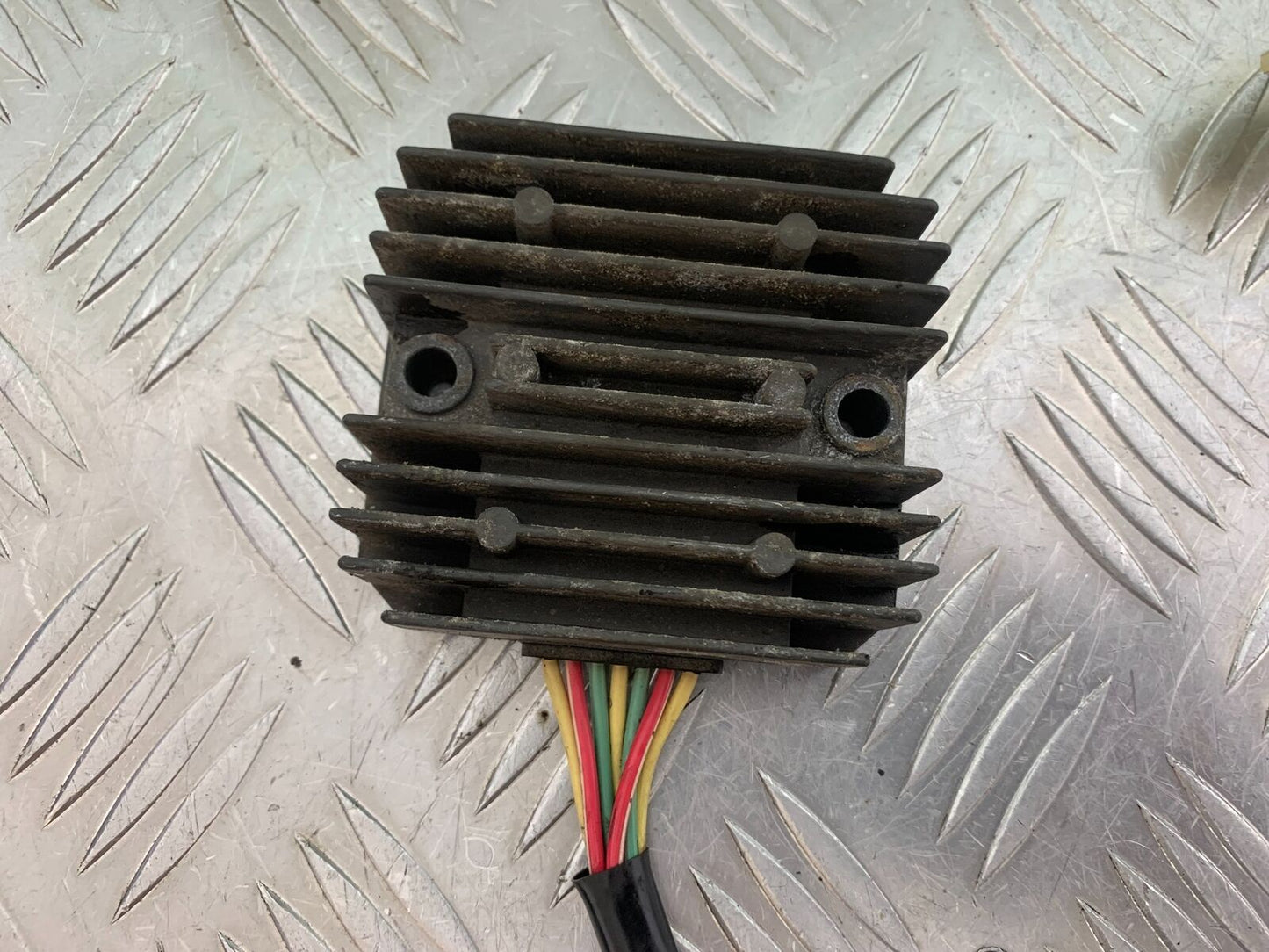 HONDA VT1100 C SHADOW SPIRIT REGULATOR 2002-2003 (CMB1035)