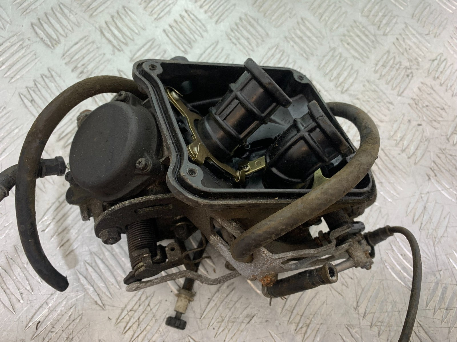 HONDA XL125 VARADERO CARBS   YEAR 2001-2006  (CMB1304)