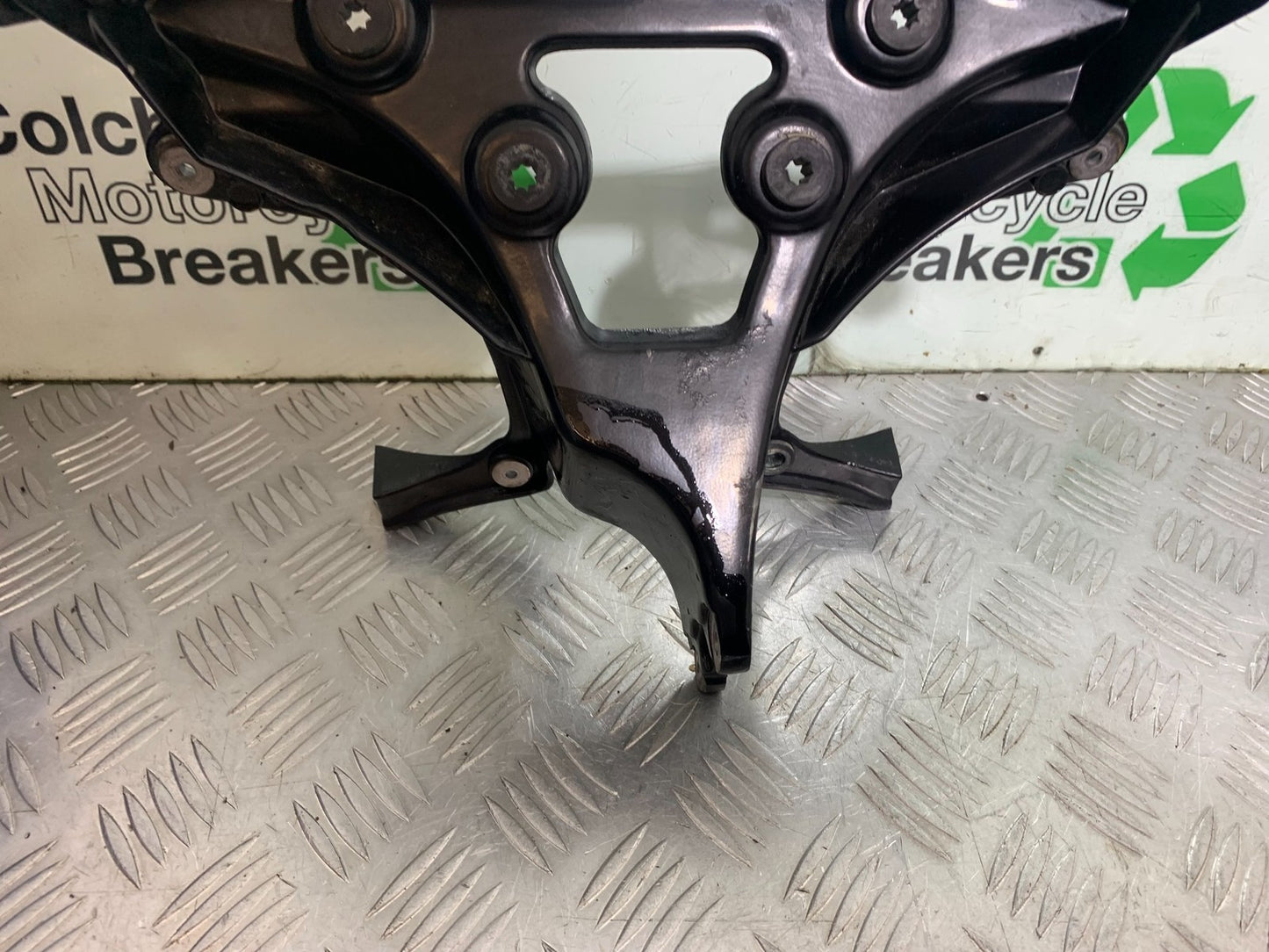 TRIUMPH 1050 SPRINT ST FAIRING BRACKET   2003-2011 (CMB1285)