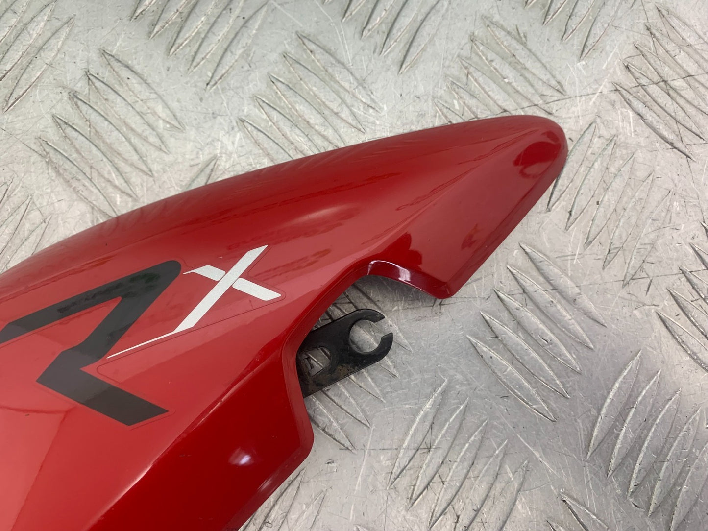 TRIUMPH 675 STREET TRIPLE RX RIGHT FAIRING PANEL  2015- 2017 (CMB1299)