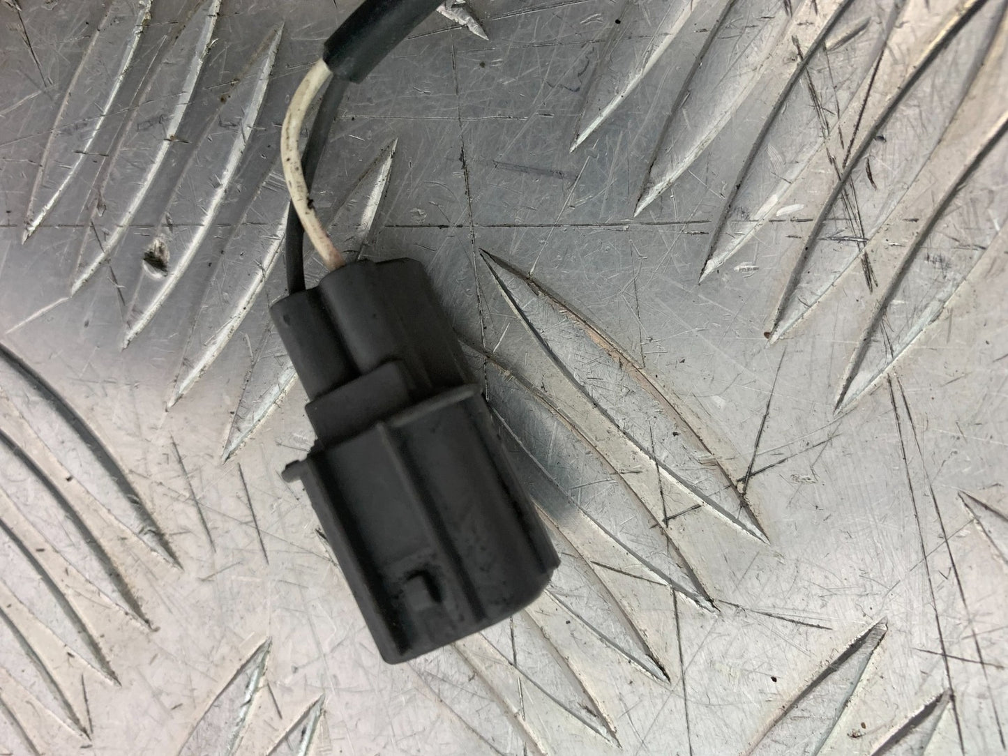 TRIUMPH 1050 SPRINT GT FRONT ABS SENSOR   YEAR 2010-2016 (CMB1250)
