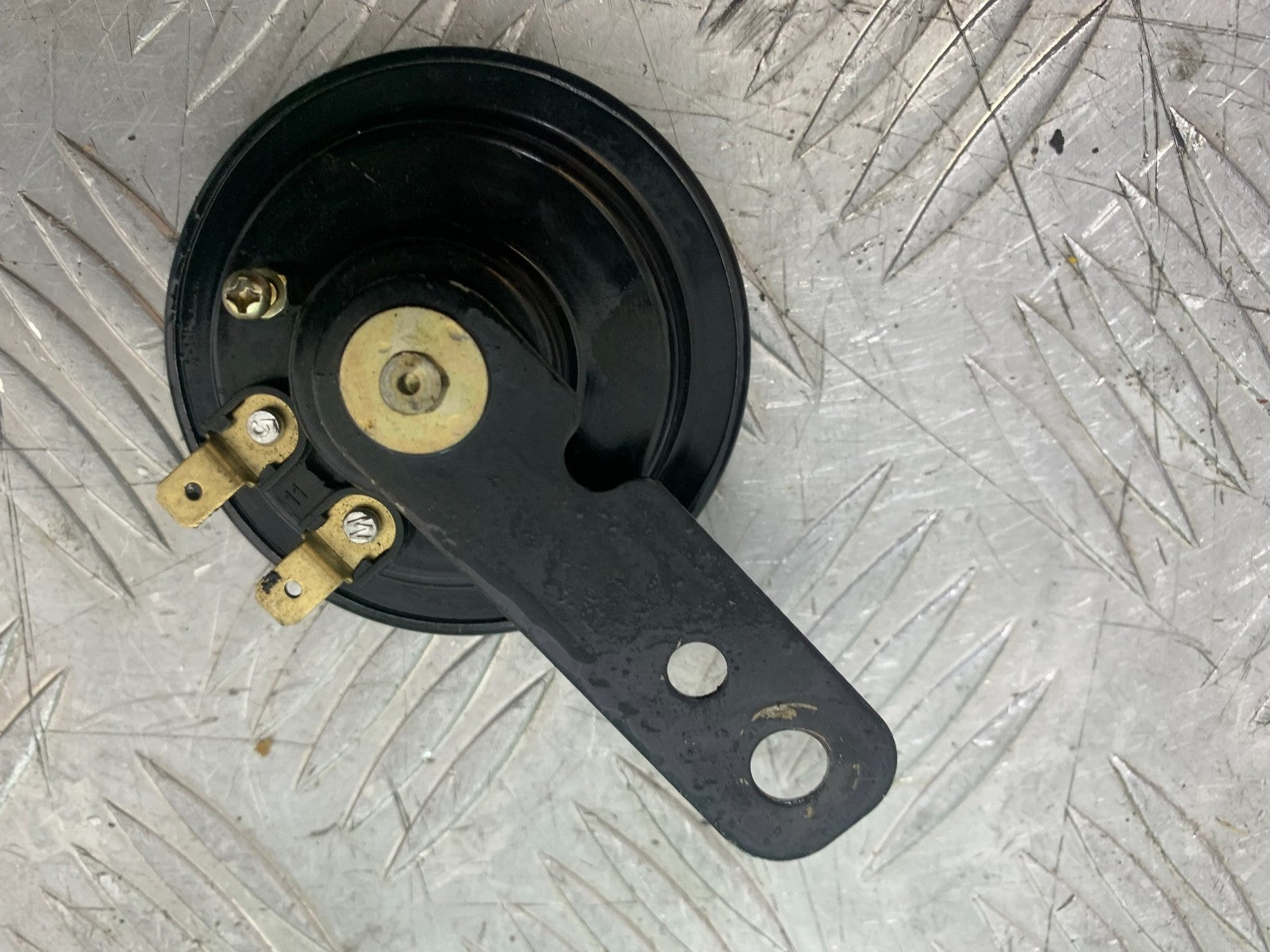 TRIUMPH 675 STREET TRIPLE R HORN YEAR 2013 - 2016 (CMB1221)