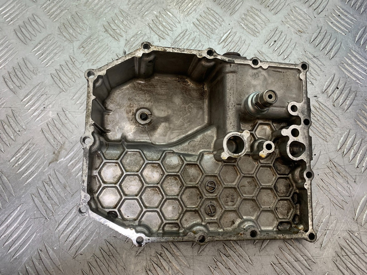 SUZUKI GSX750 INAZUMA SUMP YEAR 1998-2003 (CMB1308)