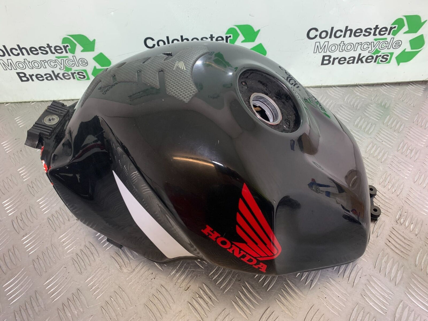 HONDA CBR 929 RRY FIREBLADE PETROL TANK YEAR 2000-01 (CMB1094)