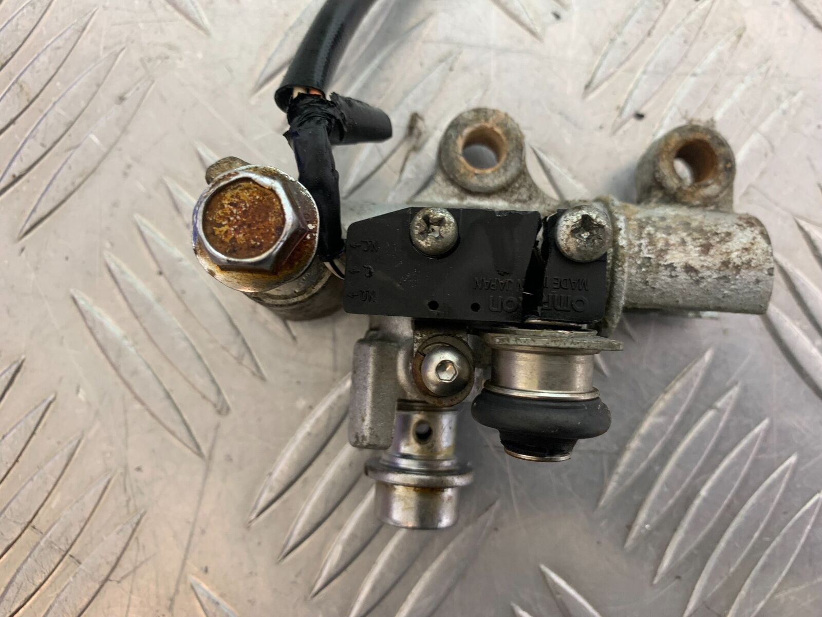 SUZUKI VS1400 VS 1400 INTRUDER REAR MASTER CYLINDER  YEAR 1988 (CMB1077)