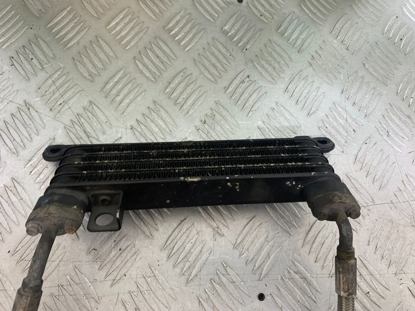 TRIUMPH 1050 SPRINT GT OIL COOLER AND LINES YEAR 2010-2016 (CMB1250)