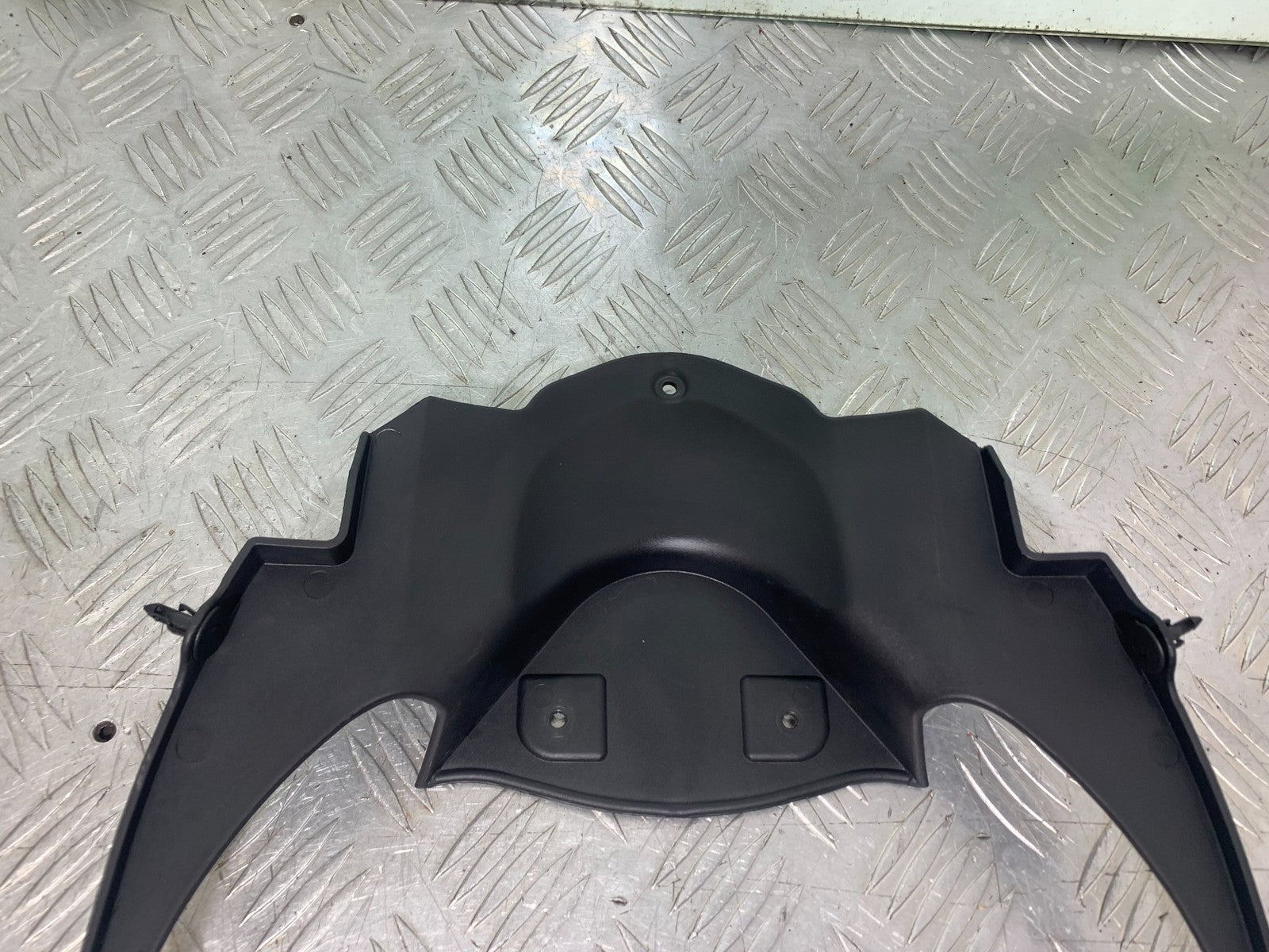 DUCATI 1198 S LOWER TOP FAIRING INFILL PANEL  YEAR 2009-2011 (CMB1219)