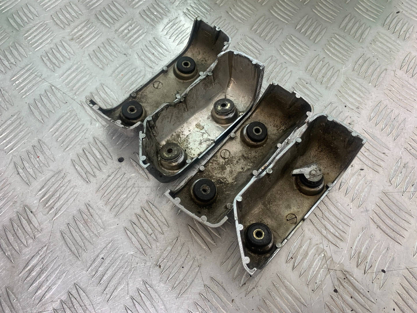 YAMAHA XV535 XV 535 VIRAGO CYLINDER HEAD COVERS   YEAR 1994-02 (CMB1162)