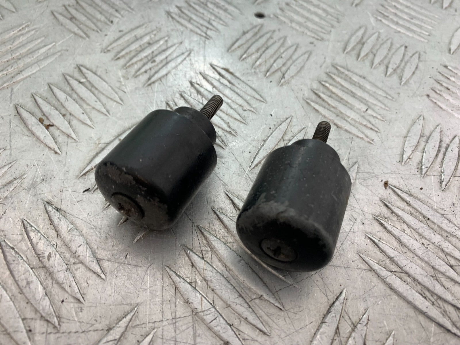 HONDA XL125 VARADERO BAR END WEIGHTS   YEAR 2001-2006  (CMB1304)