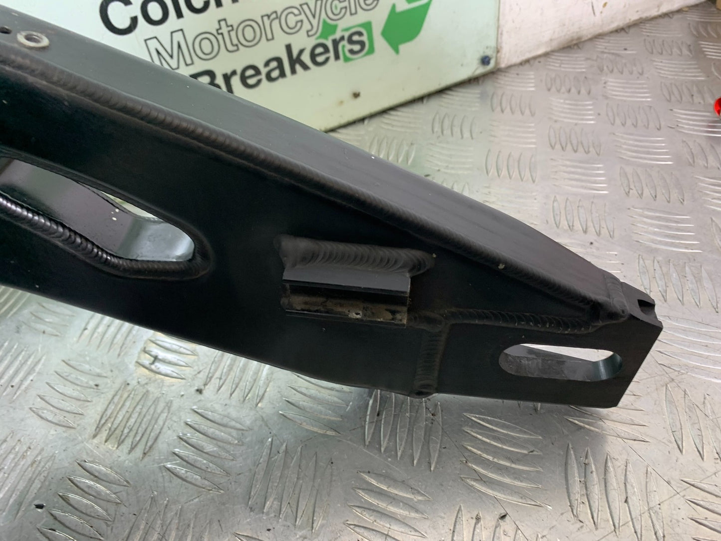 HONDA CBR1000 RR CBR1000RR FIREBLADE SWINGARM 2008-2011 (CMB1179)