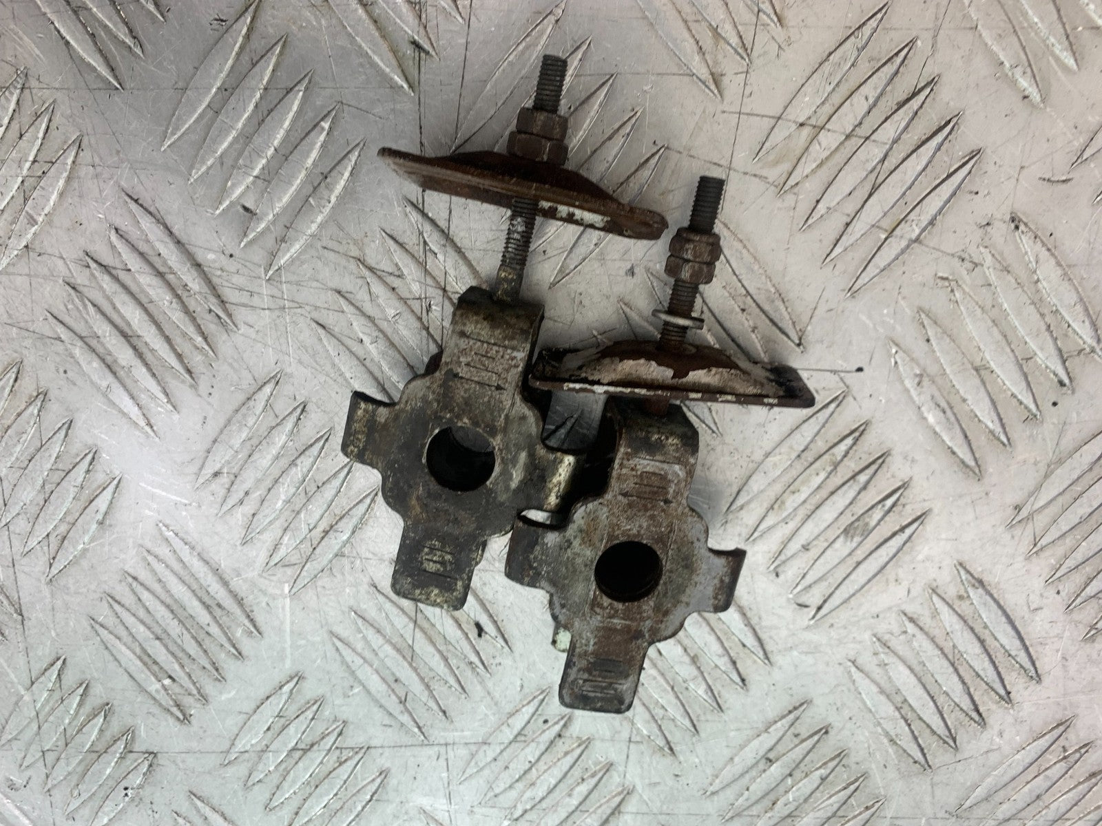 HONDA XL125 VARADERO CHAIN ADJUSTERS  YEAR 2001-2006  (CMB1210)