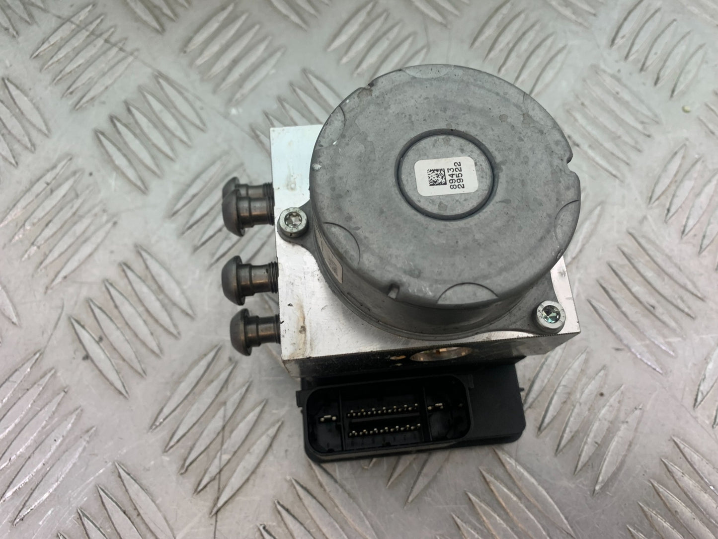 BMW M1000 R ABS PUMP  YEAR 2023-2024 (CMB1140)