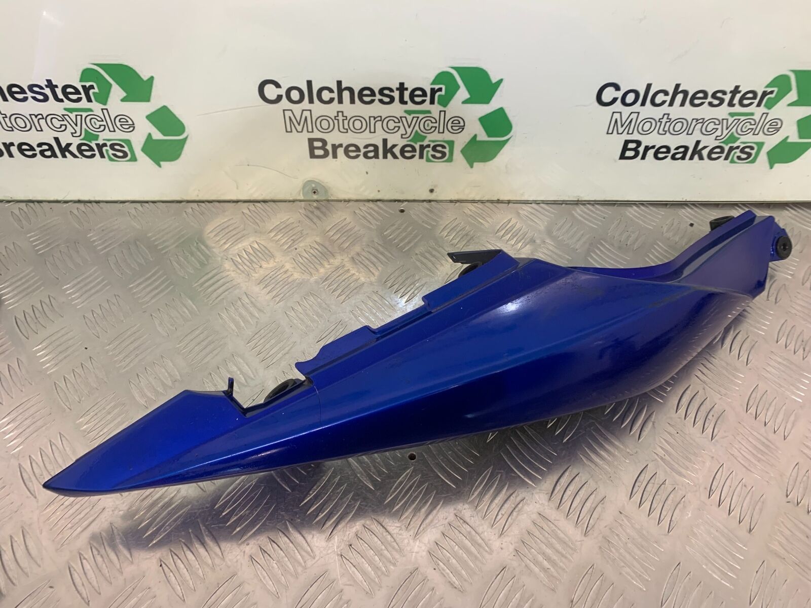 SUZUKI SV1000 SV 1000 K4 RIGHT SIDE PANEL  YEAR 2004 (STOCK 990)