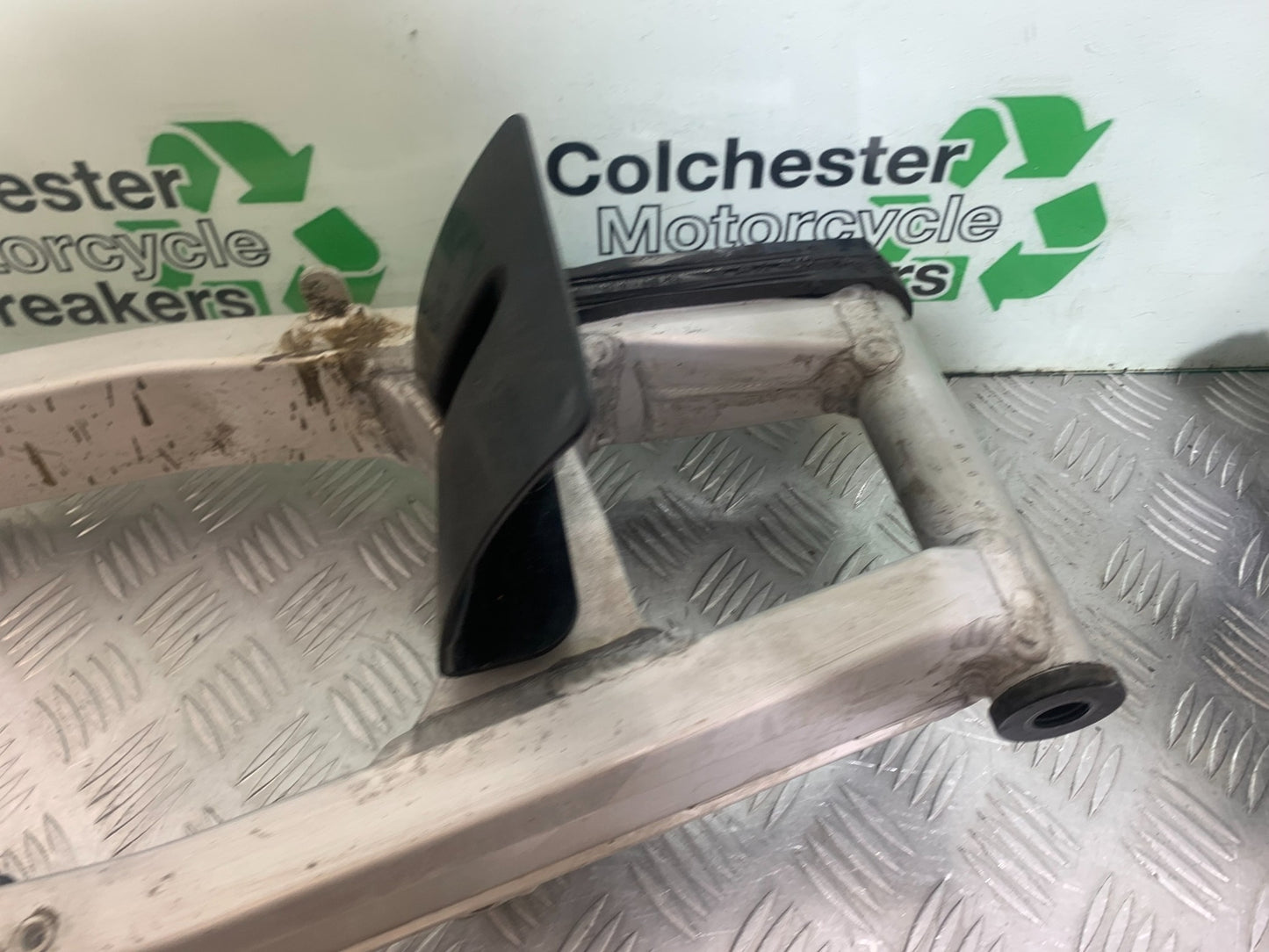SUZUKI SV650 SV 650 mk1 SWINGARM  YEAR 1999-2002 (CMB1160)