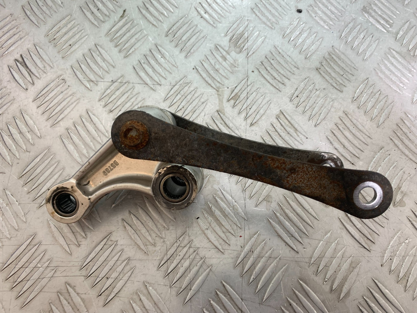 MV AGUSTA 800 F3 REAR SHOCK LINKAGE YEAR 2013-2016 (CMB1152)
