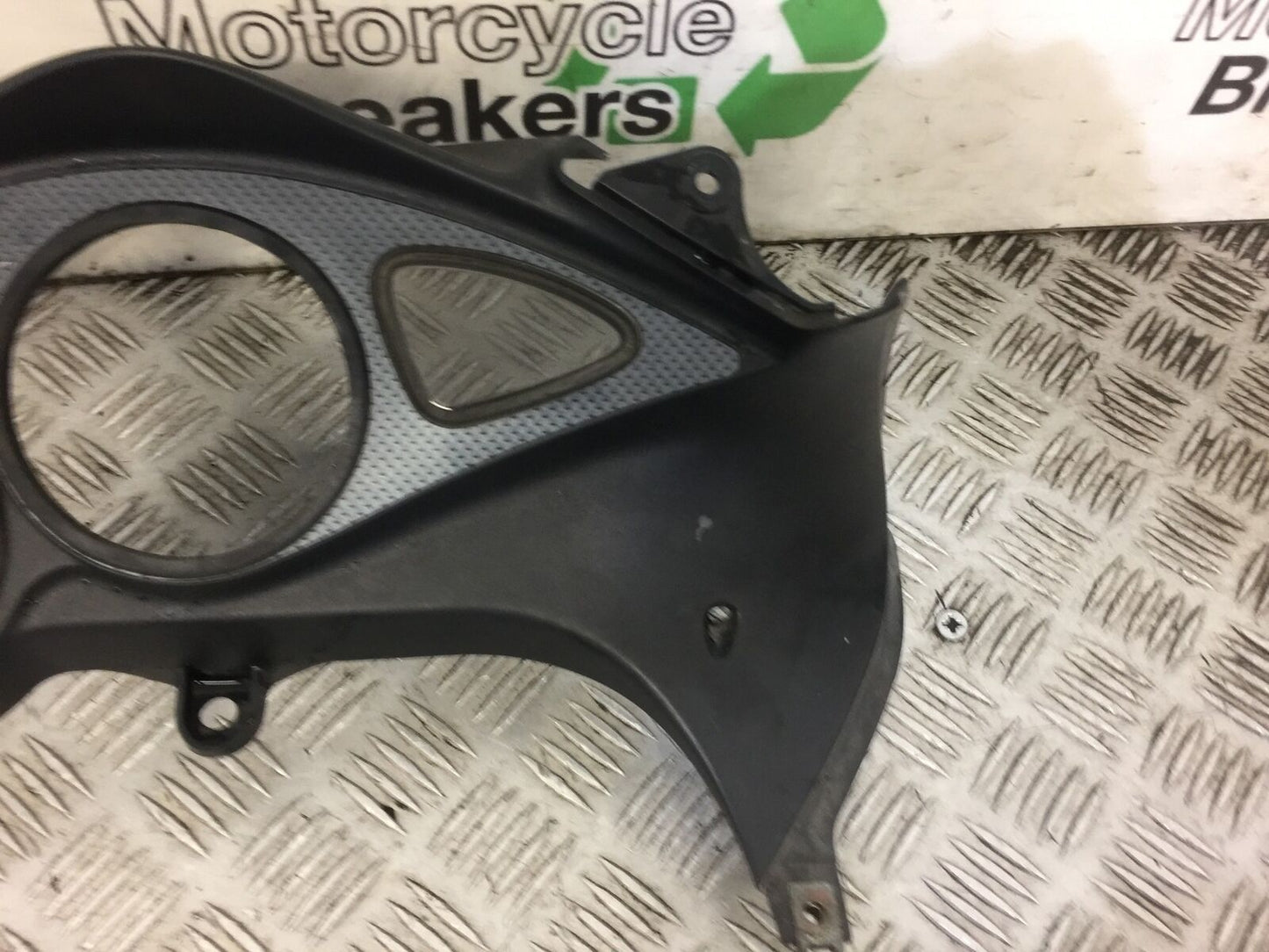 SUZUKI SV650 SV 650 CLOCK SURROUND  YEAR 1999 STOCK 417